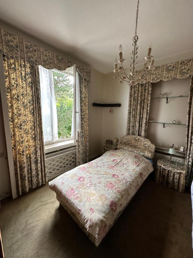 House Of Tanya Bed & Breakfast Brüksel Dış mekan fotoğraf